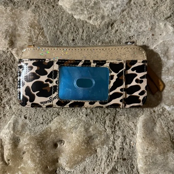 Consuela Wallet - Picture 1 of 3